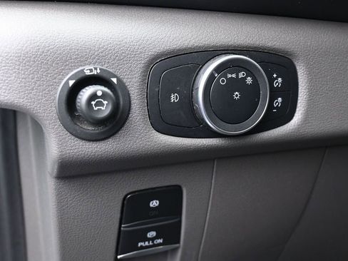 Used 2023 Ford Transit 350 XLT image 14