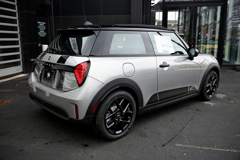 New 2026 MINI Cooper 2-Door Hardtop FWD image 7