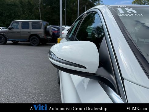 Used 2018 Mercedes-Benz C 300 4MATIC Sedan image 10