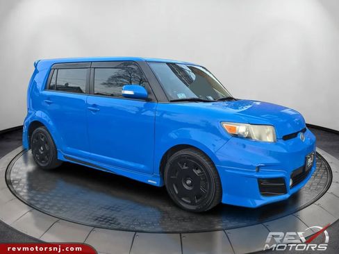 Used 2011 Scion xB image 7