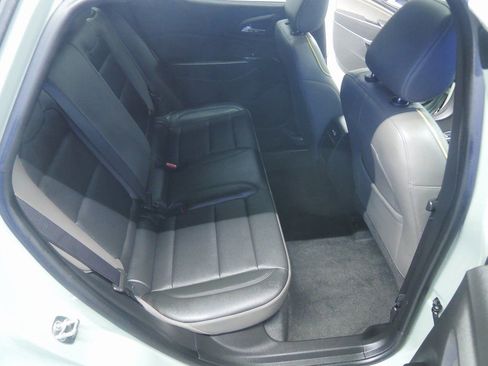 Used 2025 Chevrolet Trax ACTIV w/ Sunroof Package image 31