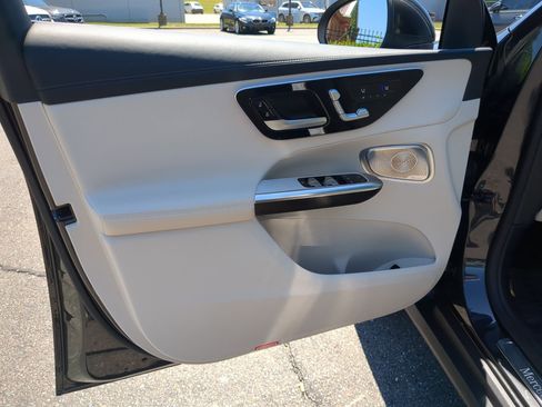 Certified 2024 Mercedes-Benz GLC 300 4MATIC image 12