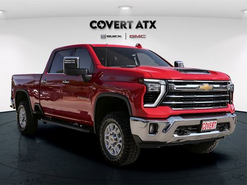 Used 2024 Chevrolet Silverado 3500 LTZ w/ LTZ Convenience Package image 9