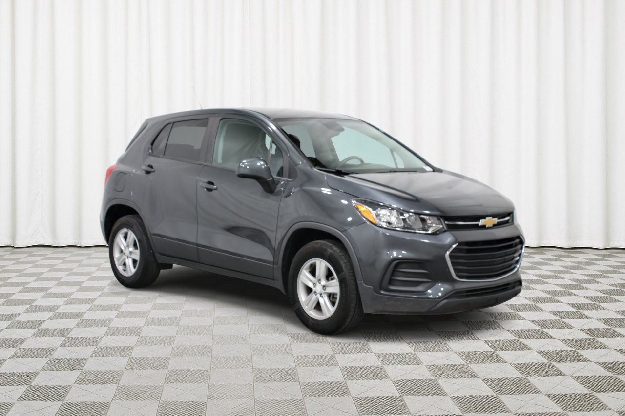 Used 2020 Chevrolet Trax LS w/ Tint and Cruise Package AWD/4WD image 1