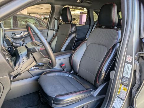 Used 2024 Ford Escape ST-Line AWD/4WD image 23