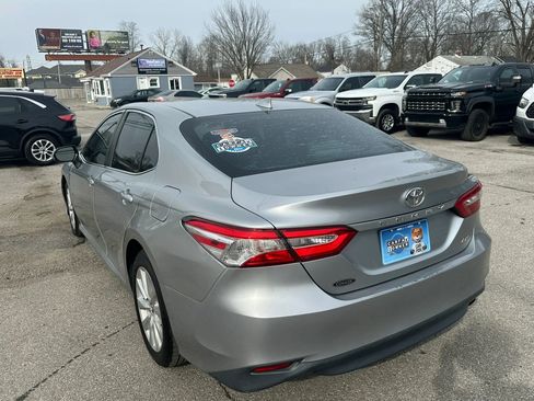Used 2019 Toyota Camry LE FWD image 3