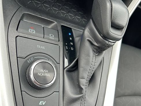 Used 2024 Toyota RAV4 XLE w/ Convenience Package AWD/4WD image 27