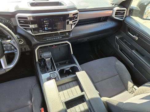 Used 2022 Toyota Tundra SR5 image 11