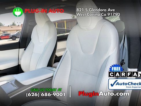 Used 2022 Tesla Model X Plaid image 8