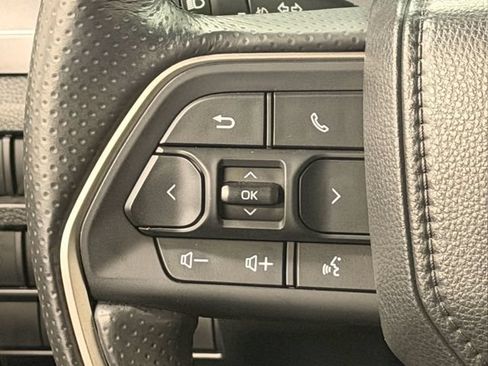 Used 2025 Toyota 4Runner TRD Off-Road Premium AWD/4WD image 29