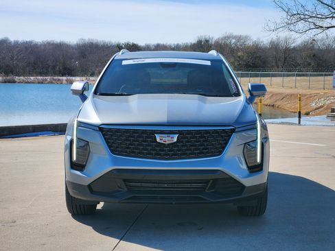 Certified 2025 Cadillac XT4 Premium Luxury image 2