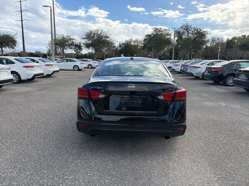 Used 2025 Nissan Altima 2.5 SR image 4