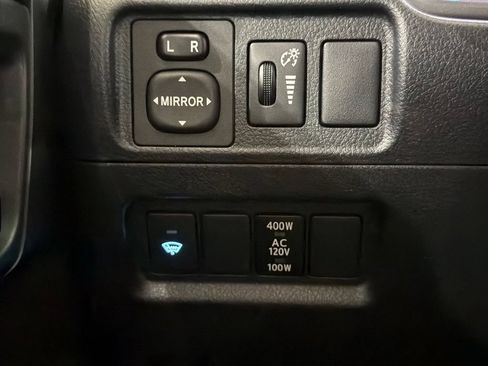Used 2017 Toyota 4Runner TRD Off-Road Premium w/ Convenience Package AWD/4WD image 32