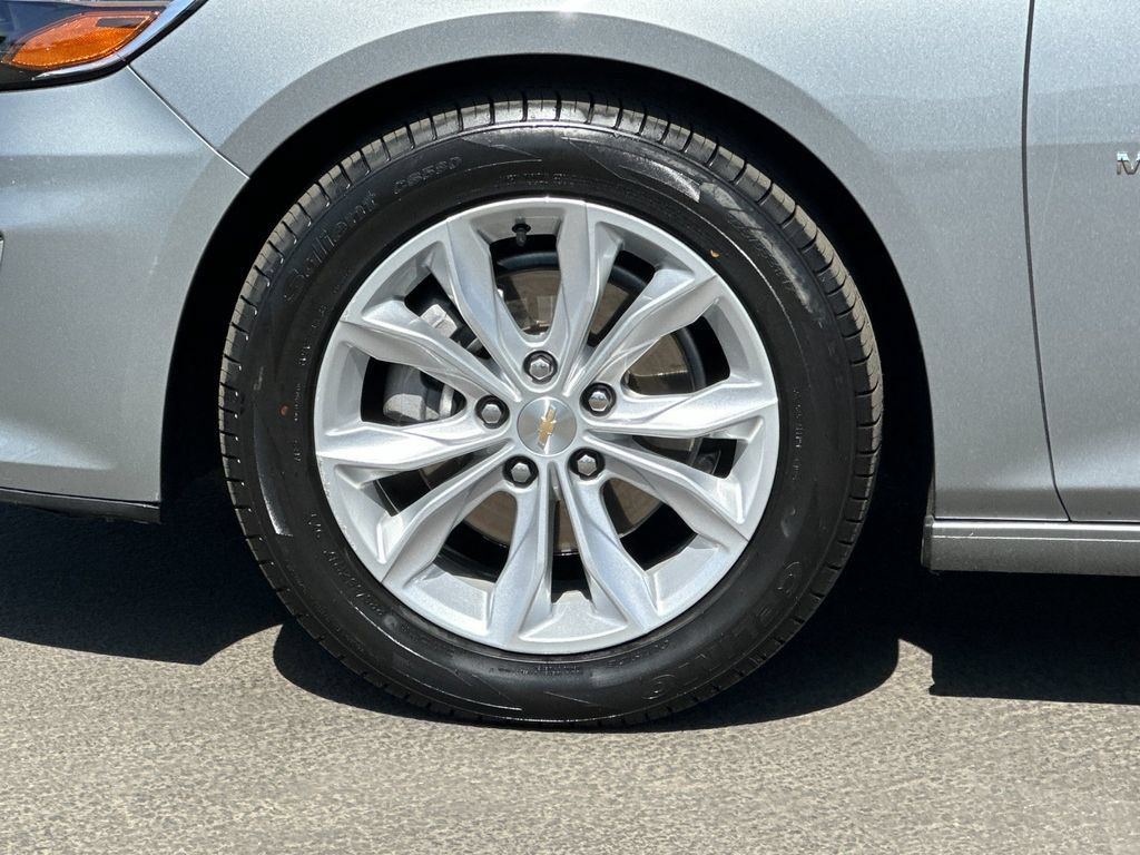 Used 2024 Chevrolet Malibu LT FWD image 23