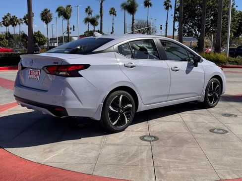 New 2025 Nissan Versa SR w/ Trunk Package image 7