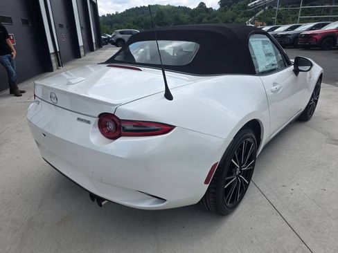 New 2026 MAZDA MX-5 Miata Grand Touring w/ Weather Package RWD image 6
