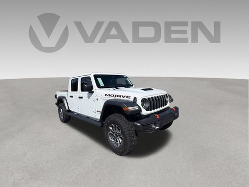New 2026 Jeep Gladiator Mojave w/ Safety Group AWD/4WD image 8