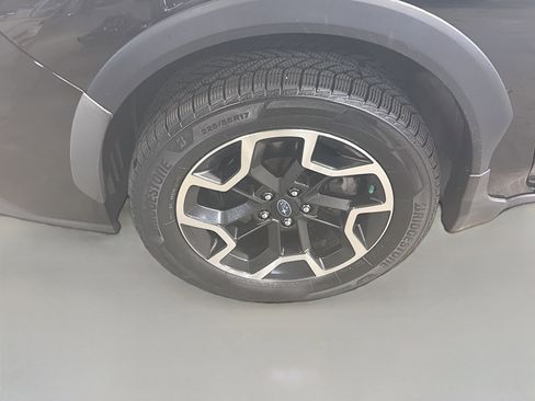 Used 2016 Subaru Crosstrek 2.0i Limited image 11