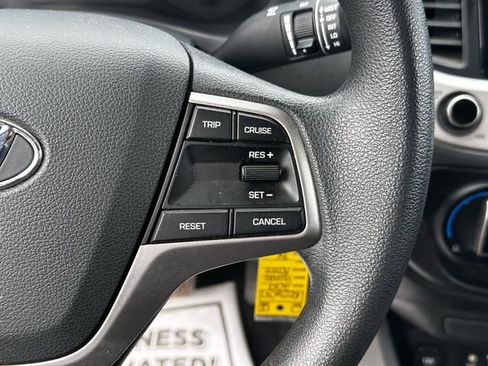 Used 2019 Hyundai Accent SE image 14