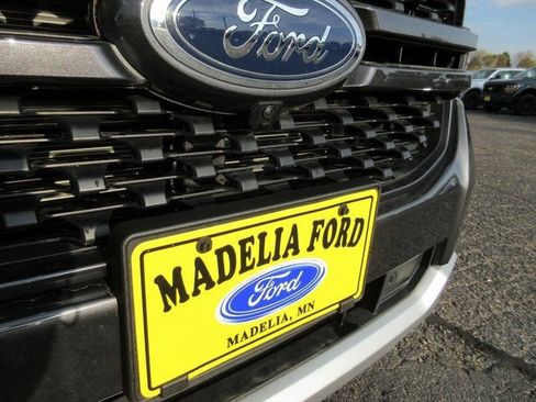 Used 2024 Ford Ranger XLT image 37