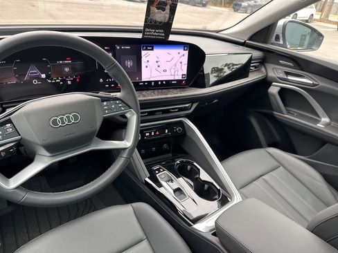 New 2025 Audi Q5 2.0T Premium Plus image 18