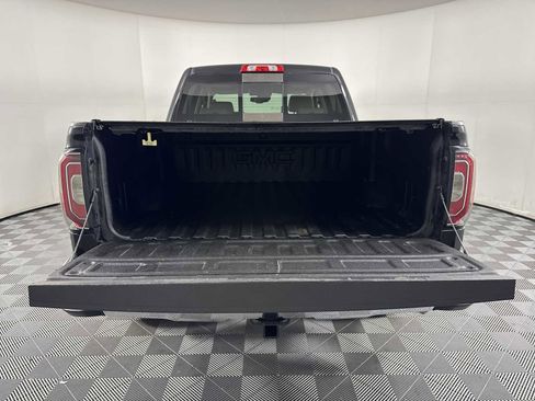 Used 2018 GMC Sierra 1500 SLT image 18