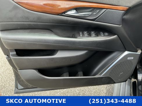 Used 2019 Cadillac Escalade Premium Luxury RWD image 12