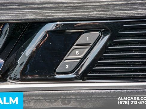 Used 2023 Jeep Wagoneer Series II image 53