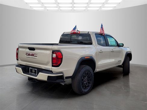 New 2026 GMC Canyon Elevation w/ Technology Package image 4