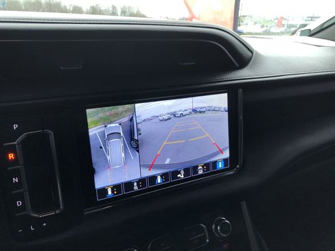 Used 2021 GMC Yukon Denali image 22