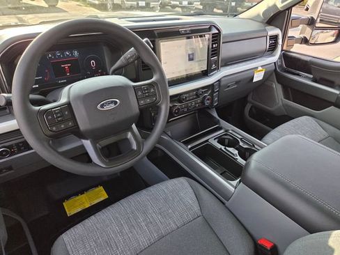 New 2026 Ford F250 XLT w/ XLT Premium Package AWD/4WD image 35