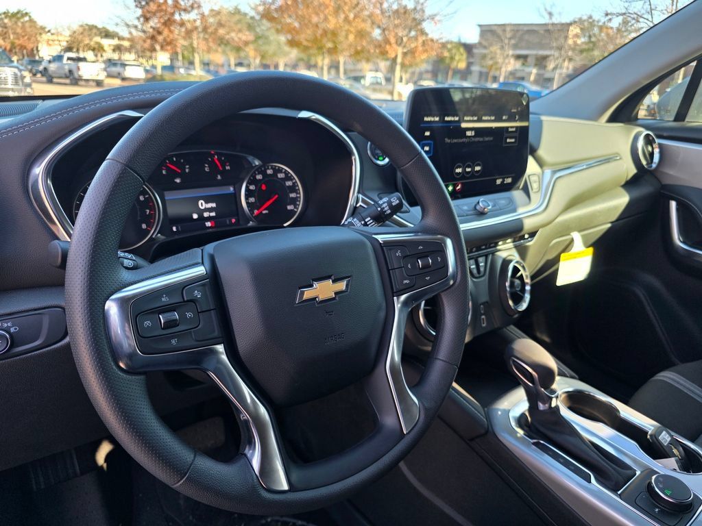 New 2025 Chevrolet Blazer LT w/ LPO, Floor Liner Package FWD image 13