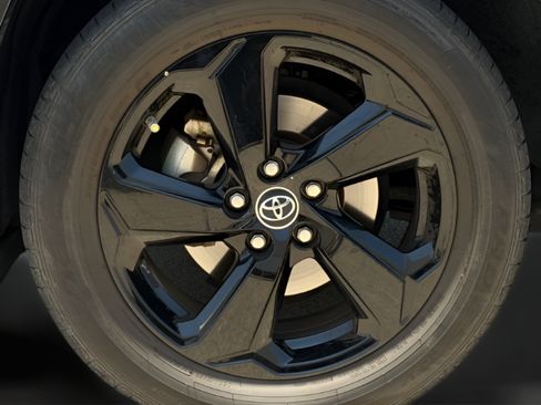 Used 2019 Toyota RAV4 XSE AWD/4WD image 28