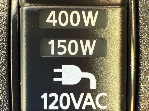 Used 2024 Nissan Frontier SV w/ Technology Package image 30