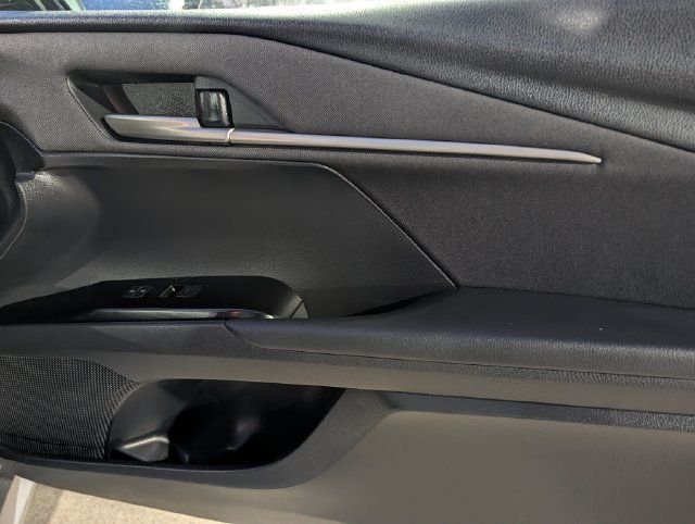 Used 2025 Toyota Camry LE FWD image 36