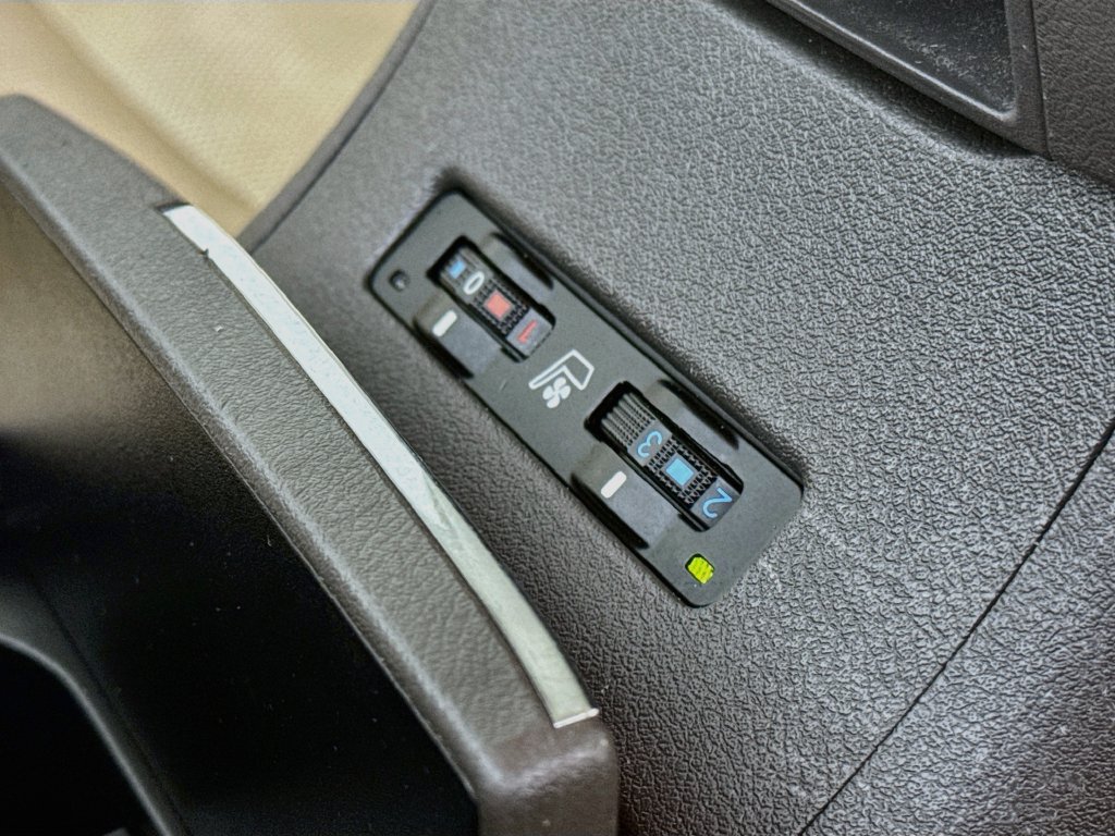 Used 2012 Lexus ES 350 FWD image 24