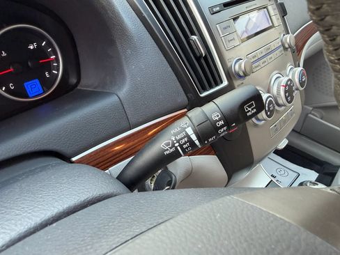 Used 2011 Hyundai Veracruz GLS AWD/4WD image 40