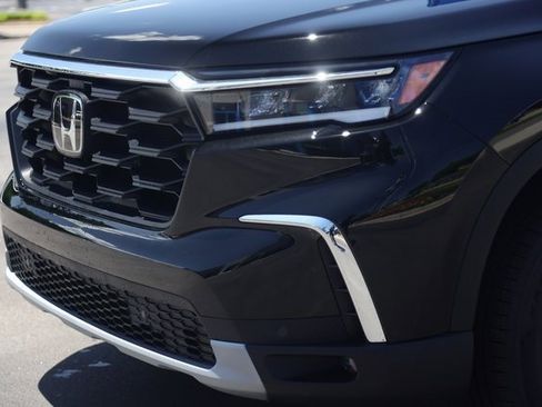 New 2025 Honda Pilot EX-L image 3