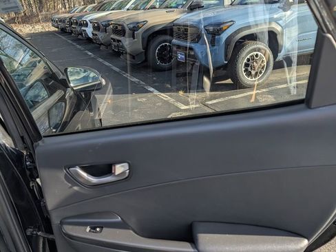 Used 2021 Hyundai Kona Ultimate image 17