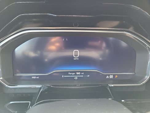 Used 2024 Chevrolet Silverado 1500 LT Trail Boss w/ Convenience Package II image 19