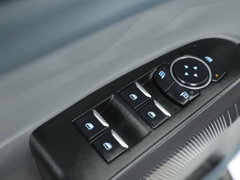 Used 2023 Ford Maverick Lariat w/ Lariat Luxury Package image 9