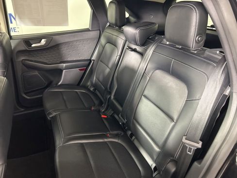 Used 2020 Ford Escape SEL image 32