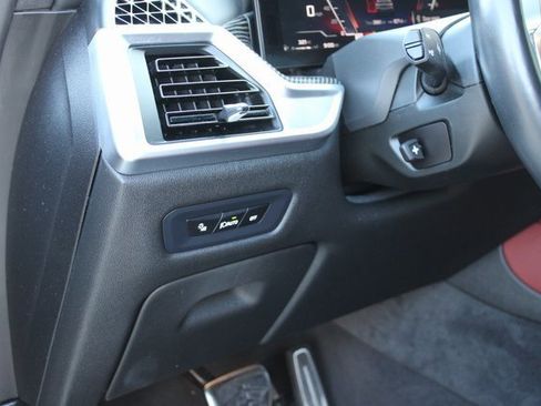 Used 2024 BMW X6 M60i w/ Dynamic Handling Package image 25