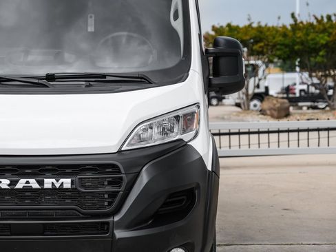 Used 2025 RAM ProMaster 2500 w/ Convenience Group FWD image 44