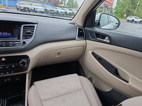 Used 2018 Hyundai Tucson SE AWD/4WD image 21