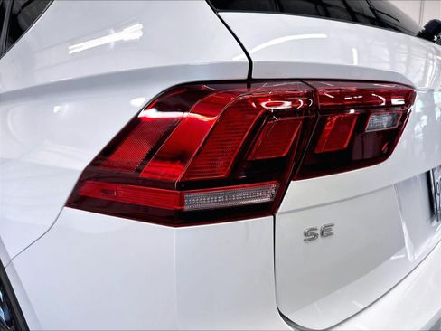 Used 2023 Volkswagen Tiguan SE FWD image 26