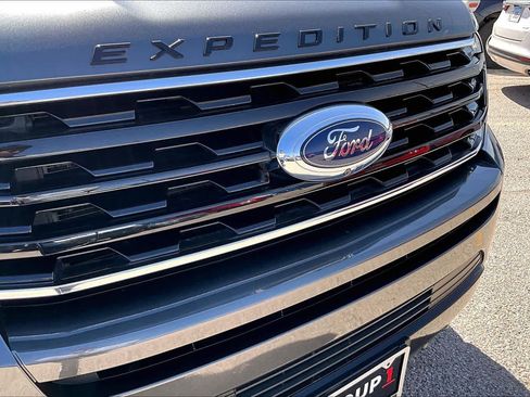 Used 2021 Ford Expedition Limited AWD/4WD image 29