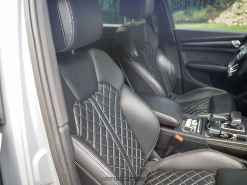 Used 2018 Audi SQ5 Prestige AWD/4WD image 49