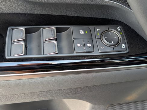 Certified 2025 Lexus LX 700h Overtrail AWD/4WD image 22