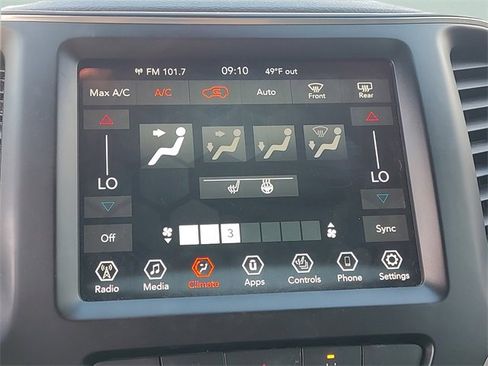 Certified 2021 Jeep Cherokee Latitude Lux w/ Comfort/Convenience Group image 17